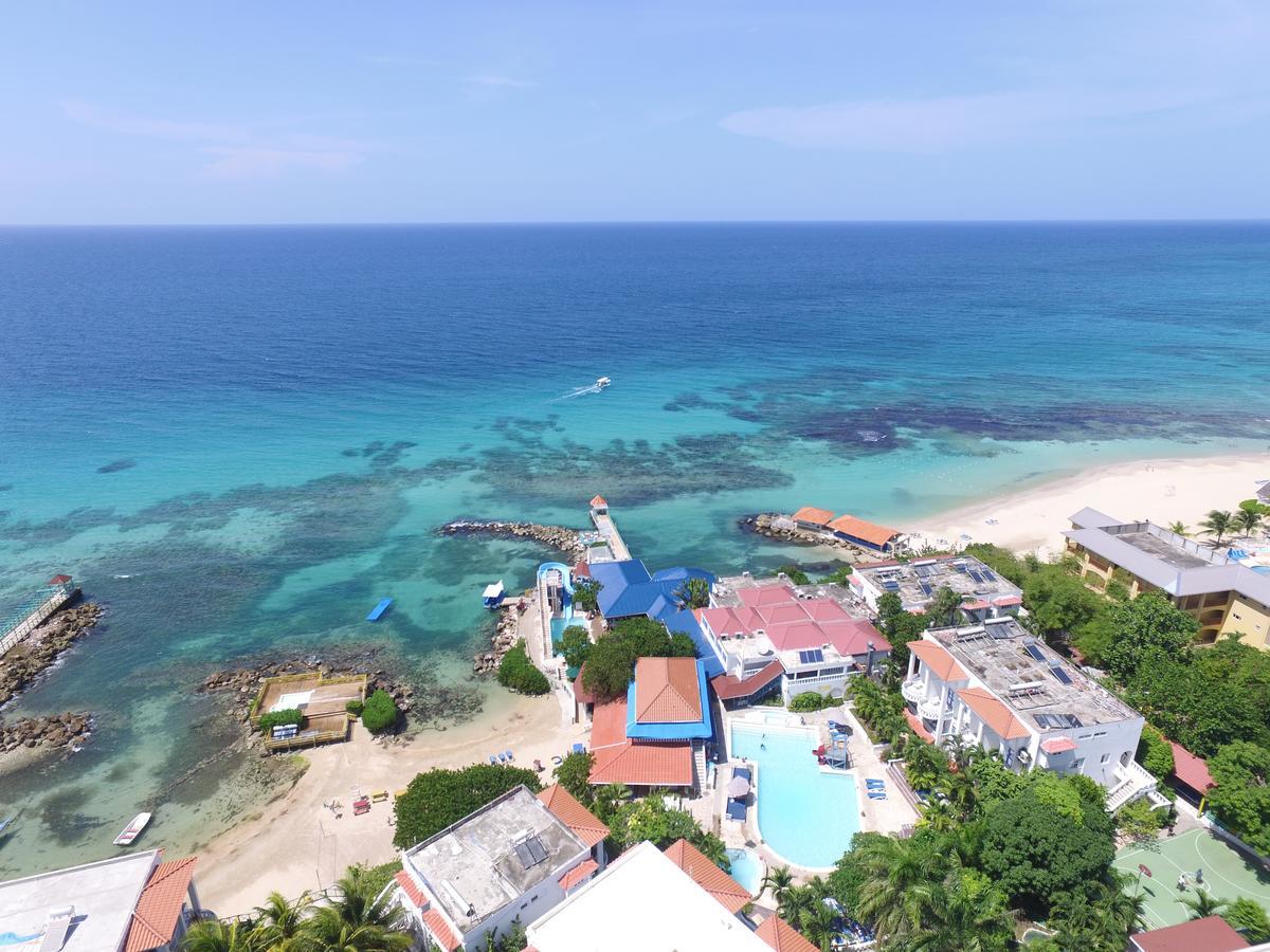Franklyn D Resort & Spa All Inclusive Runaway Bay Exterior foto